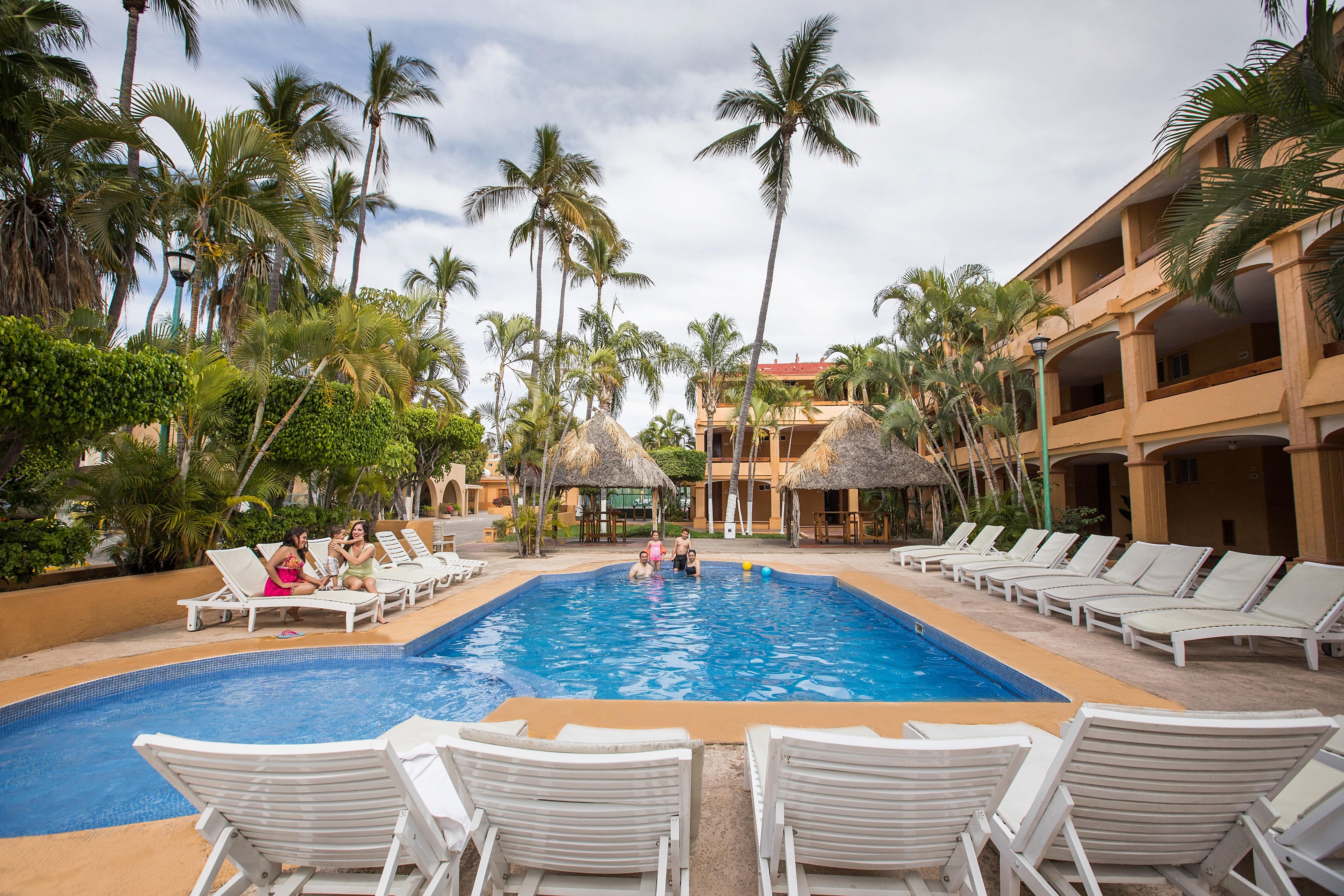 Hotel Margaritas Mazatlan Bagian luar foto