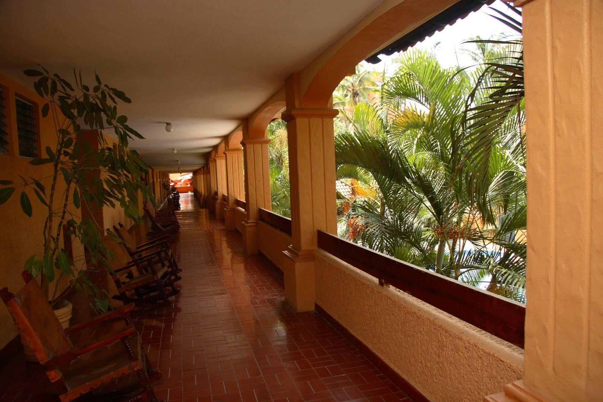 Hotel Margaritas Mazatlan Bagian luar foto